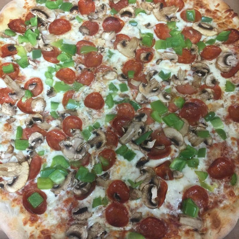 12" Medium Deluxe Pizza