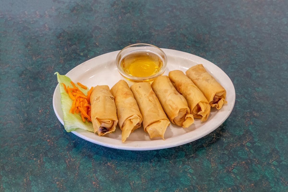 1. Vietnamese Spring Rolls (6 pcs)