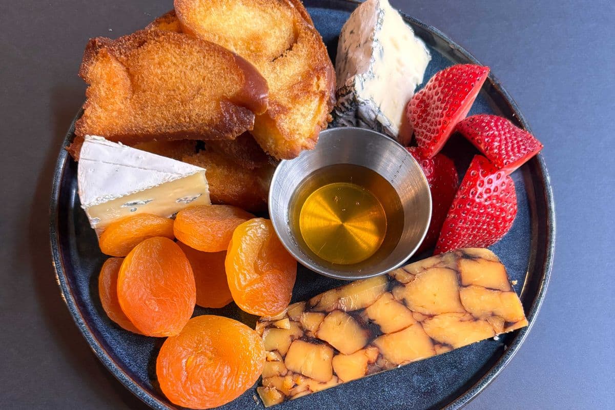 Plateau de Fromages / Cheese Board