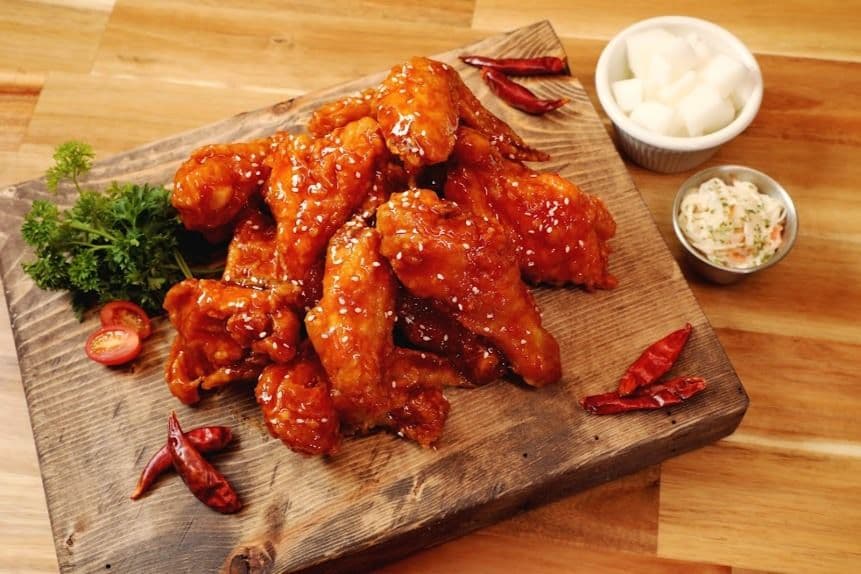 Fried Chicken in Spicy Sauce / 매운양념 치킨