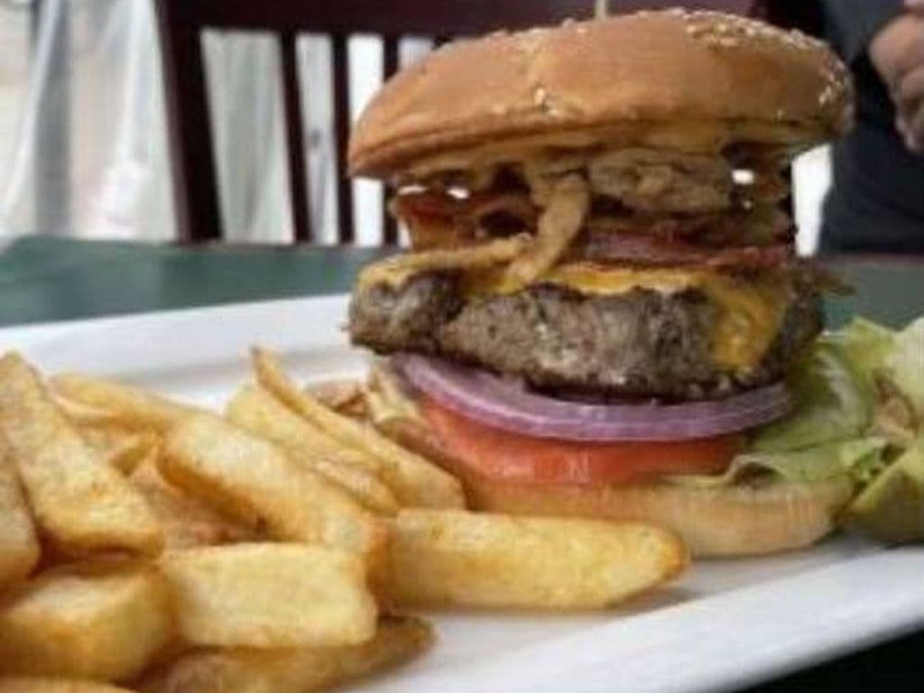 Dickens Burger
