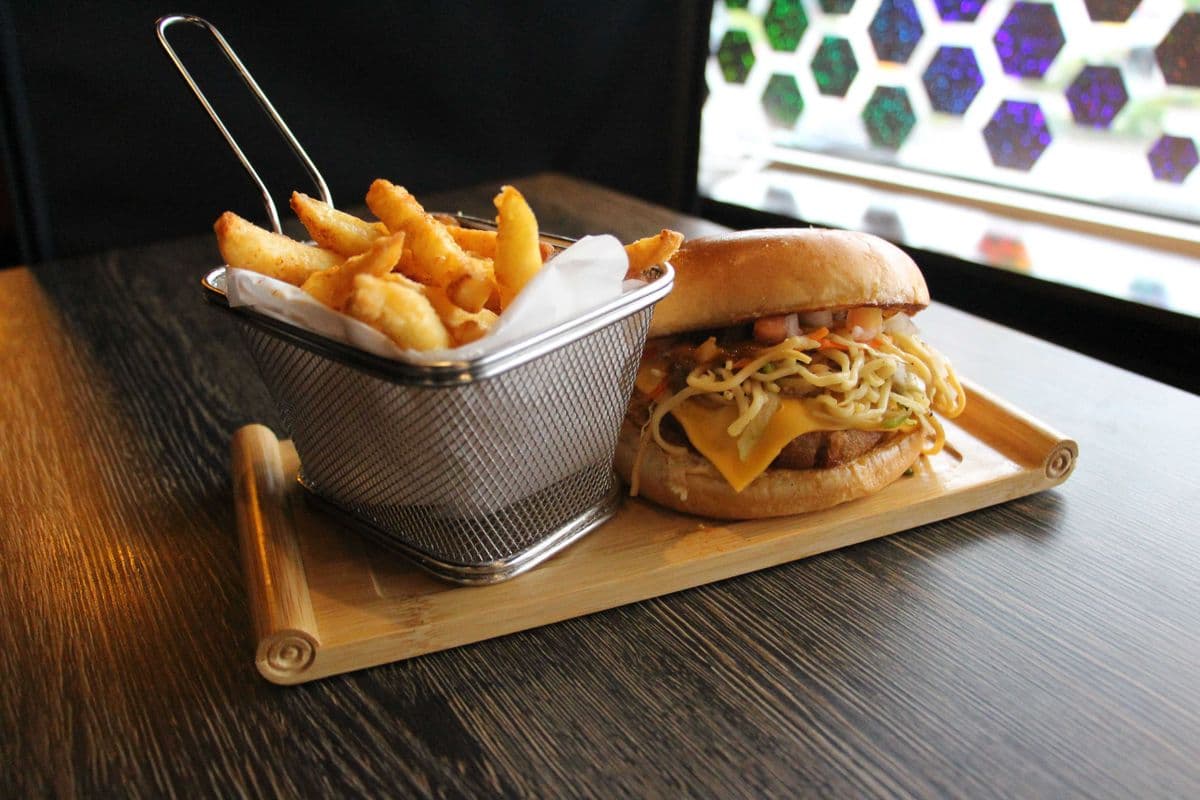 Noodle Burger