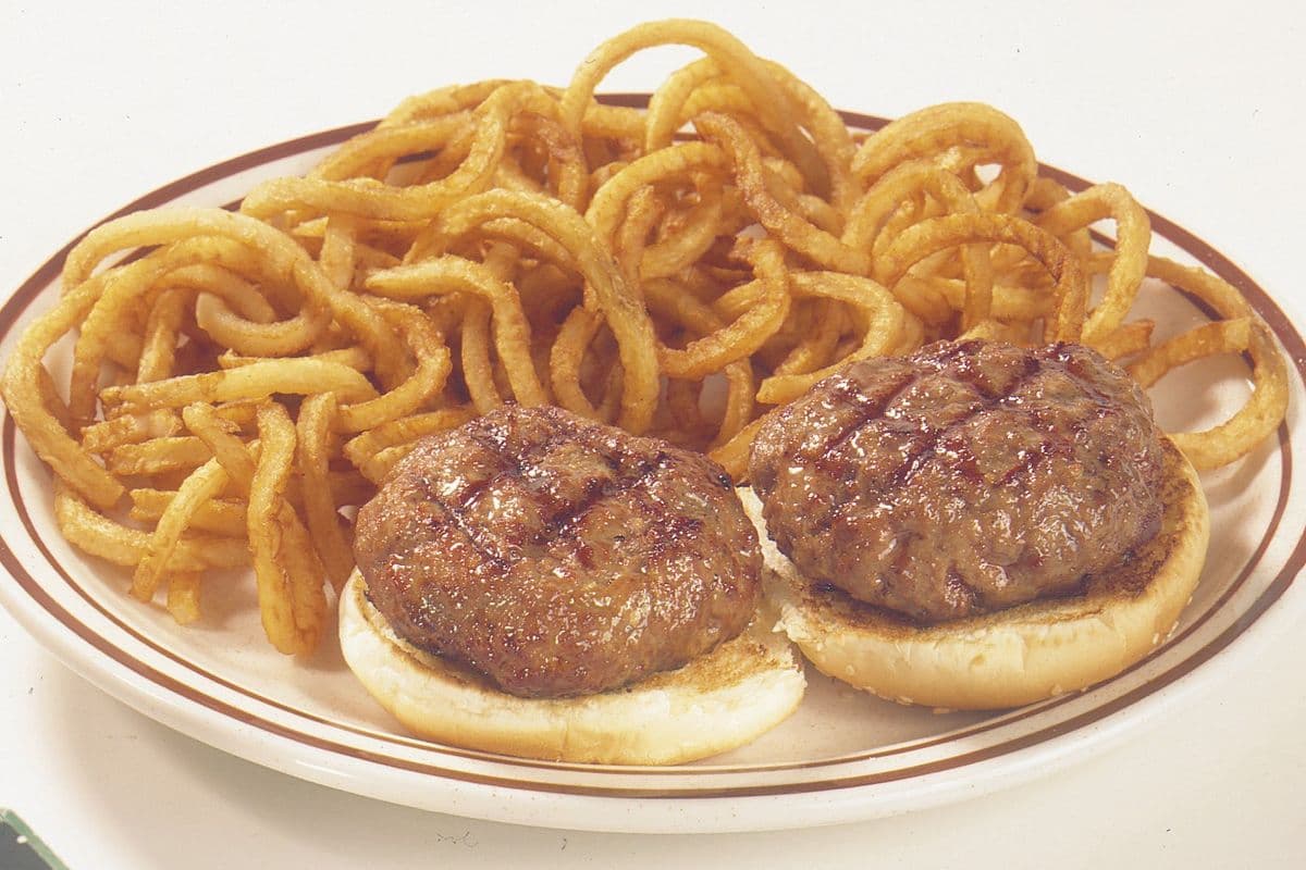 6. Monsieur Steerburger sur plateau (1/2 lb) / Mister Steerburger Platter (1/2 lb)