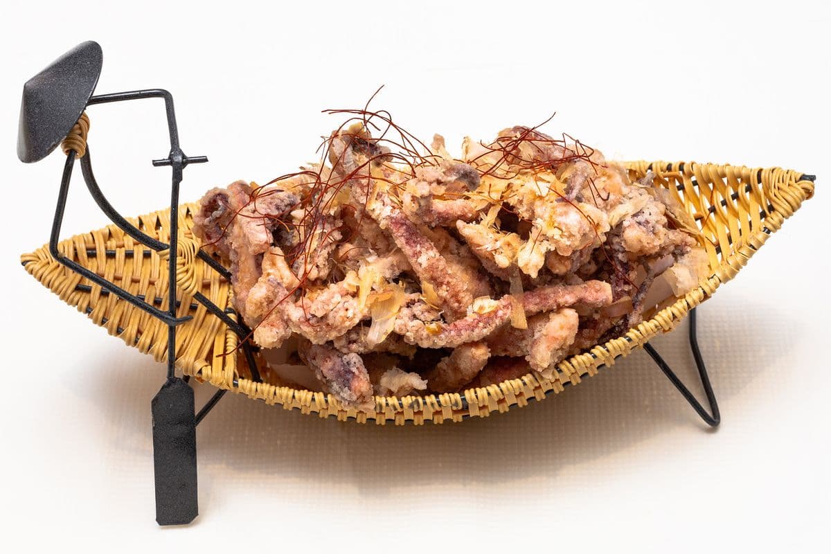 063. Deep-Fried Squid Tentacles with Garlic in Five Spices