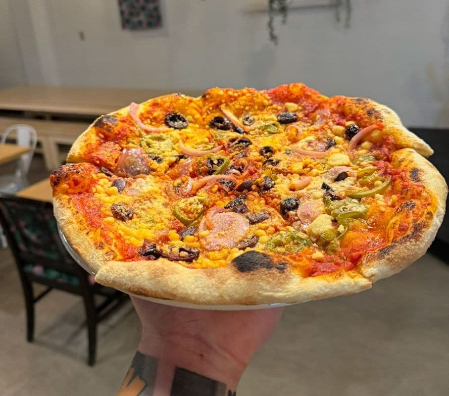 Mediterranean Pizza