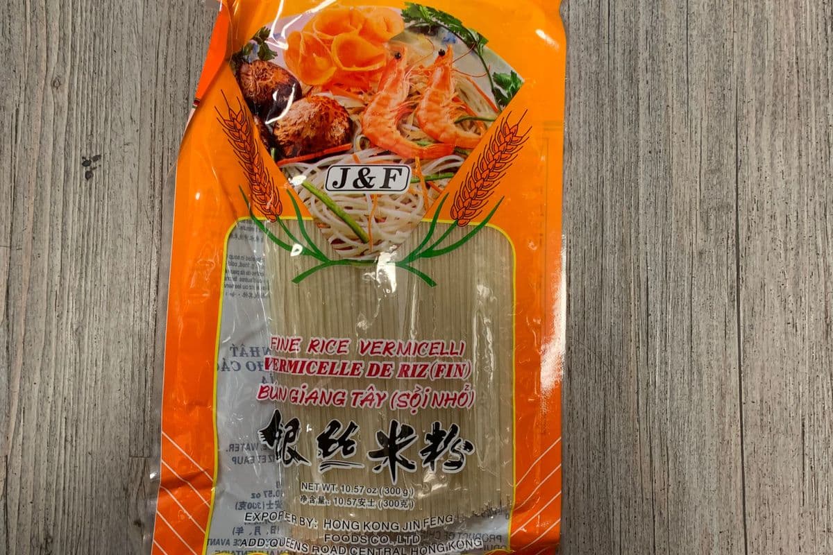 J&F Fine Rice Vermicelli (300 g)