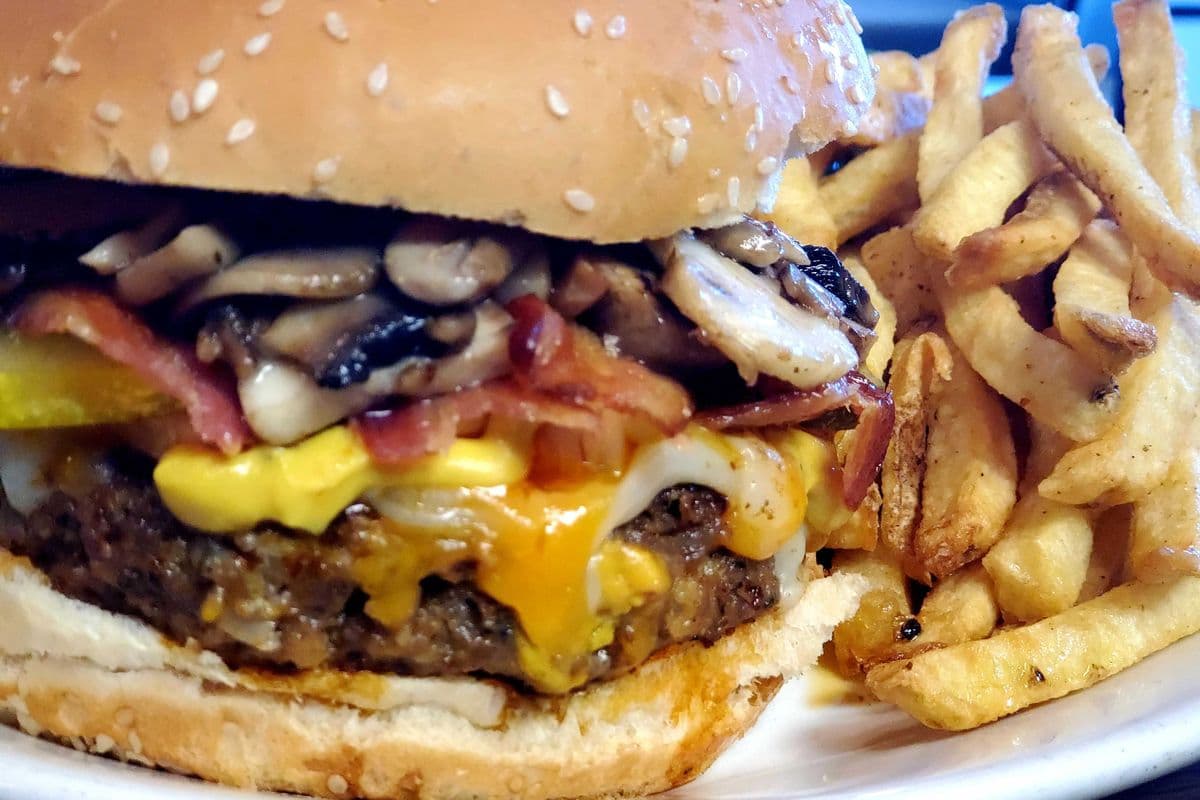 Bacon Mushroom Cheeseburger