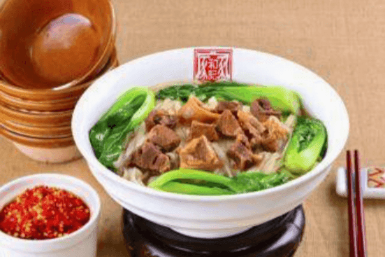 Beef Brisket Rice Noodle 清汤牛腩粉