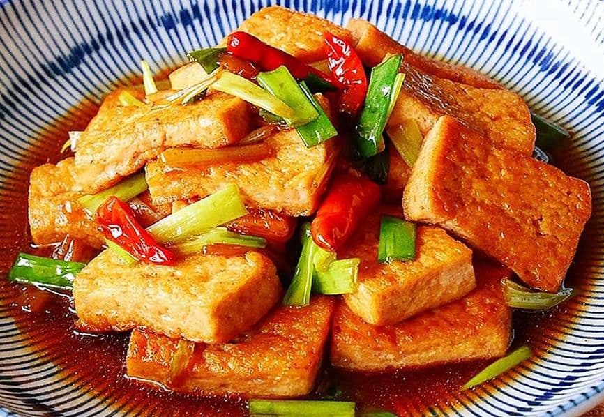 Braised Tofu with Vegetables in Brown Sauce / 紅燒豆腐
