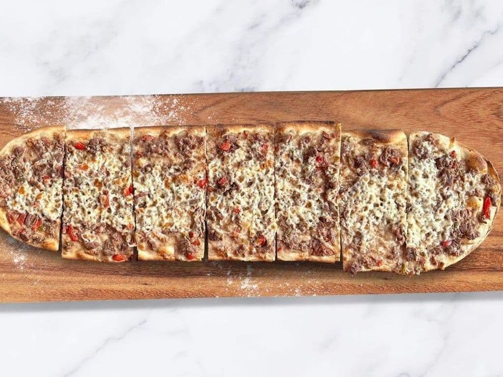 Beef Bicak Arasi Pide