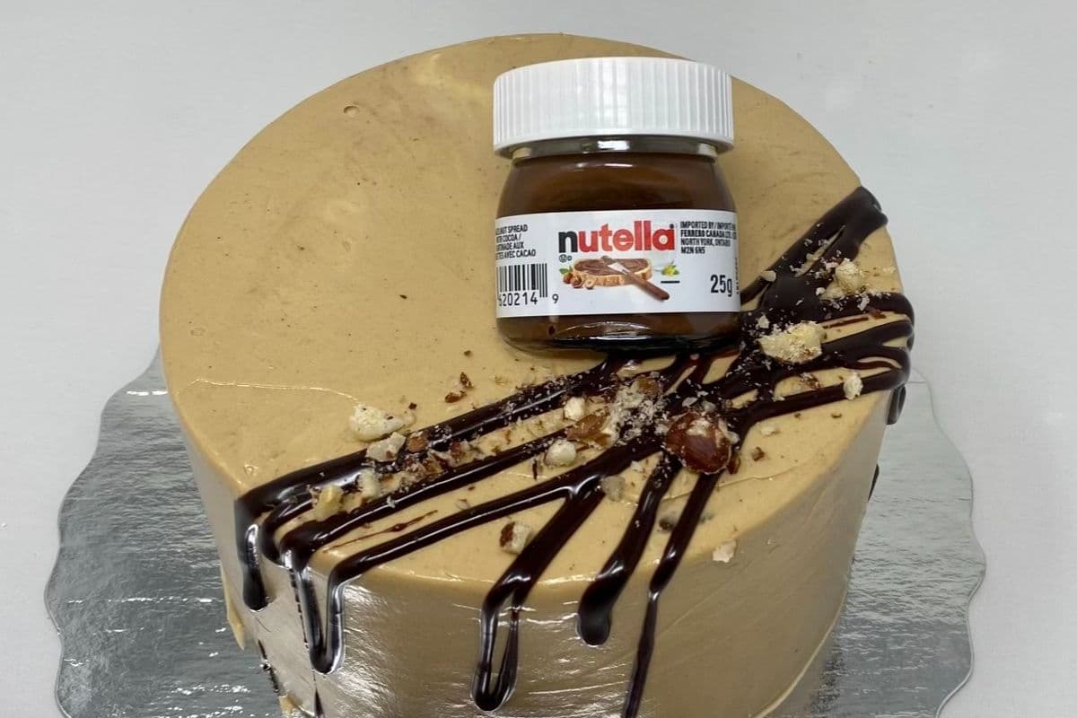 Chocolate Hazelnut (Six Inch)