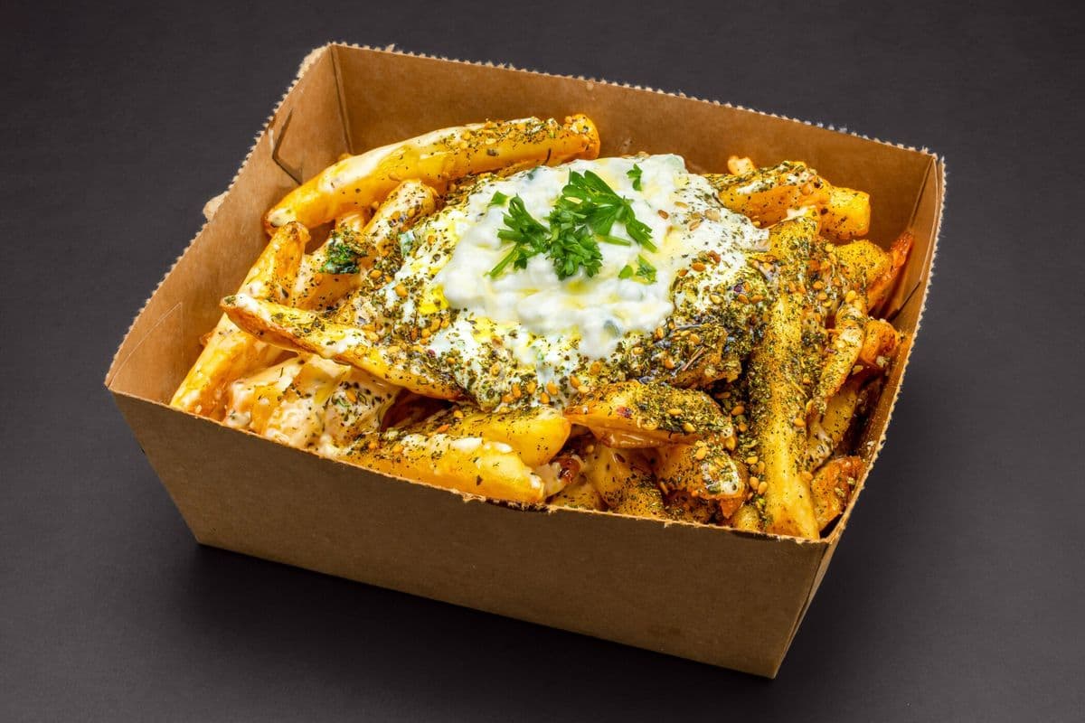 Zaatar tzaziki fries