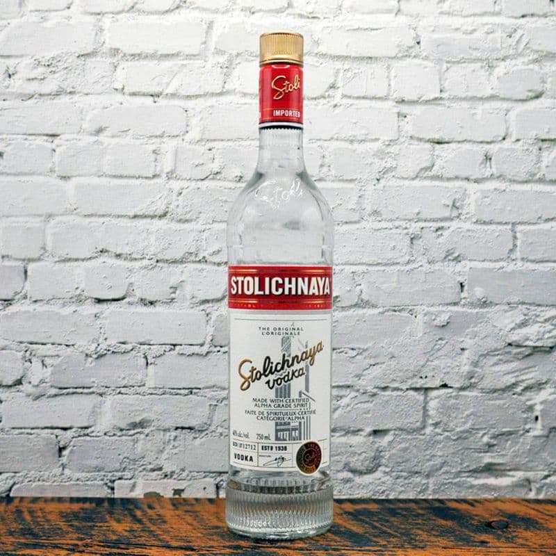 Stolichnaya Vodka (750 ml)
