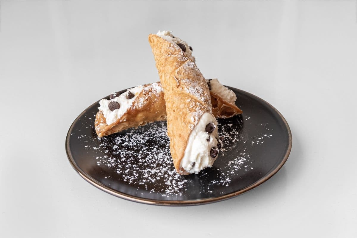 Sicilian Cannoli