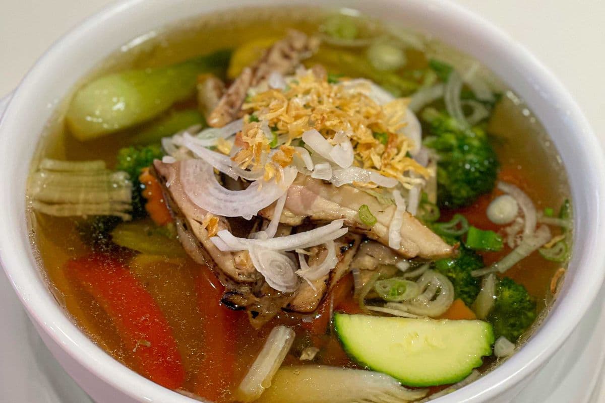 3L. Soupe Tonkinoise poulet grillé / Grilled Chicken Tonkinese Soup