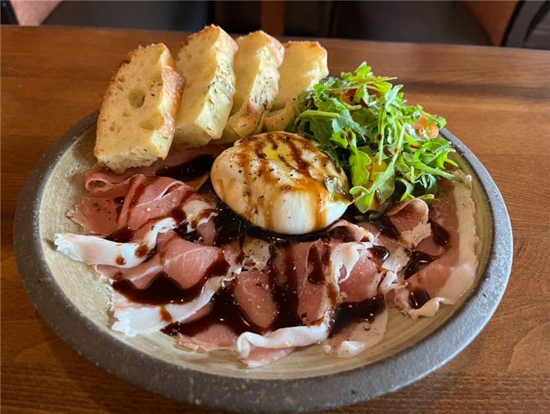 Burrata Prosciutto