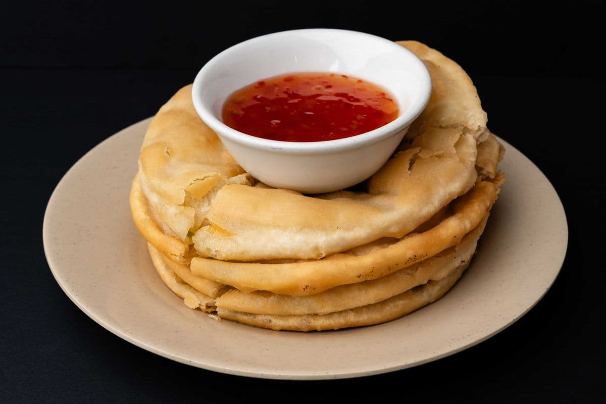 27. Green Onion Cakes (2 pcs)