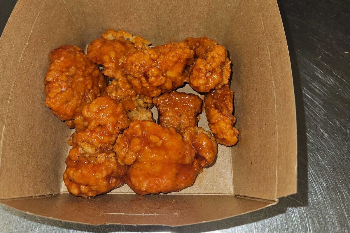 Boneless Buffalo Chicken bites 1/2 pound (1/2 pound)