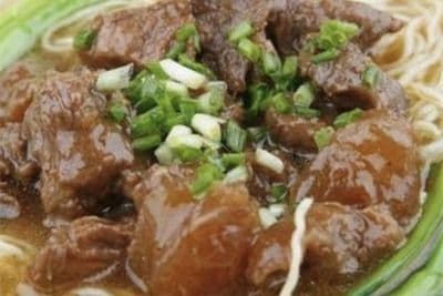 E03. Beef Brisket Noodle Soup 牛腩
