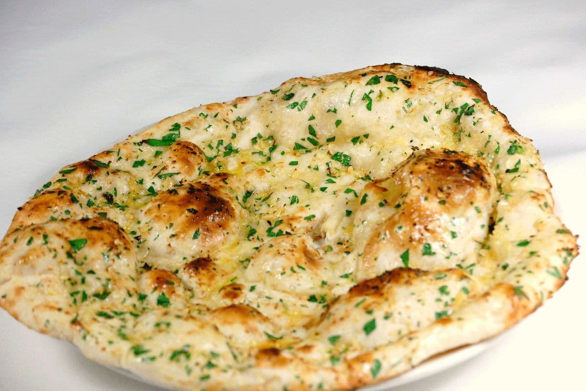 Naan à l'ail / Garlic Naan