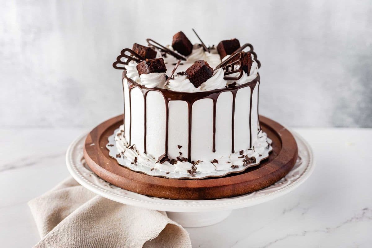 Brownie Fudge Cake 8"
