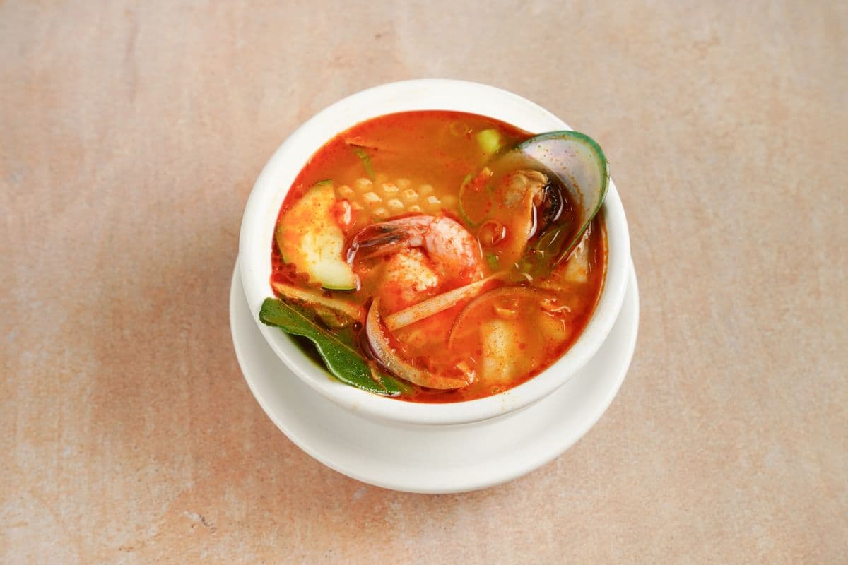Soupe Tom yum aux fruits de mer / Seafood Tom Yum Soup