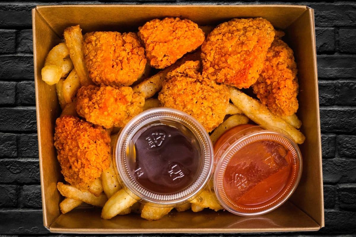 Chicken Nuggets (10 pcs)