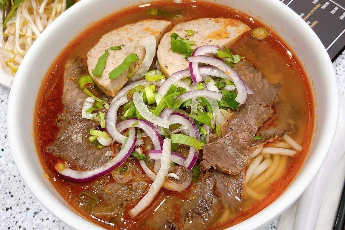 3. Spicy Central Noodle Soup Deluxe Combo