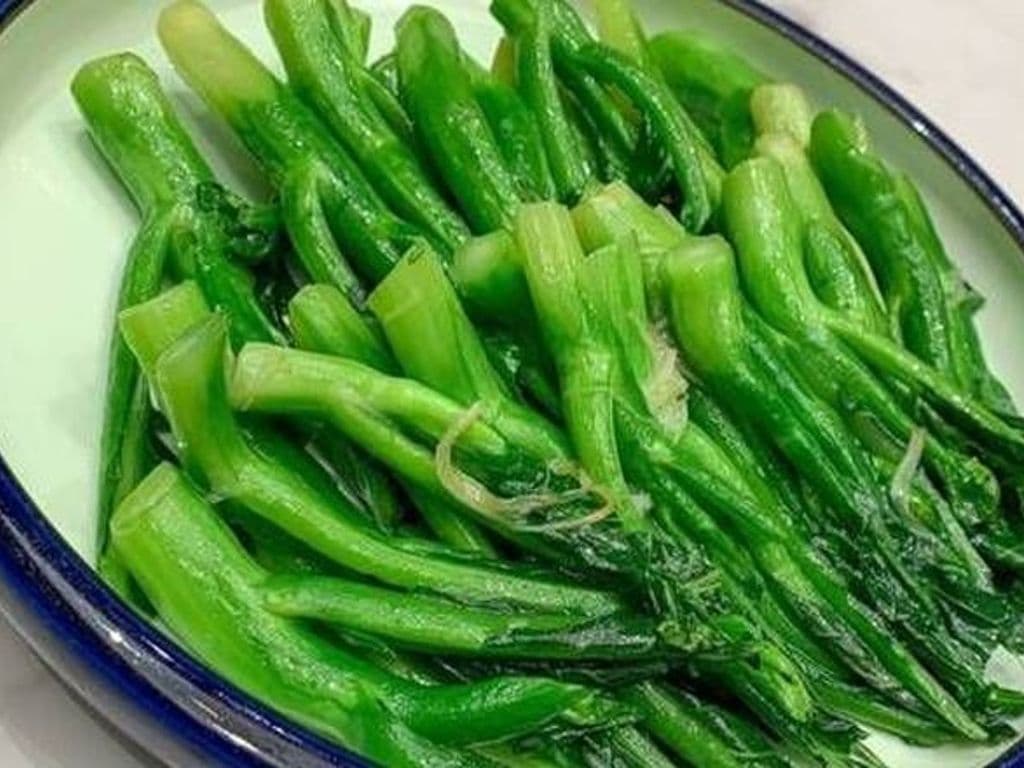 Stir Fried Chinese Broccoli w/ Ginger Sauce K6