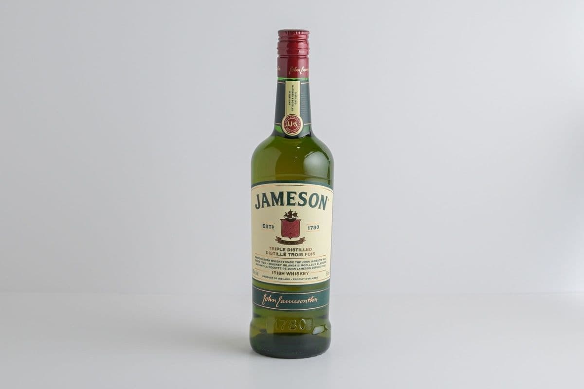 Jameson Irish Whisky (750 ML) (1 x 750 ml)