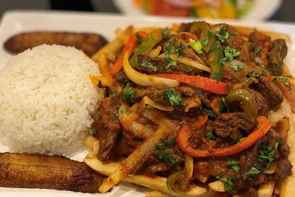 Beef Stir Fry / Lomo Salteado