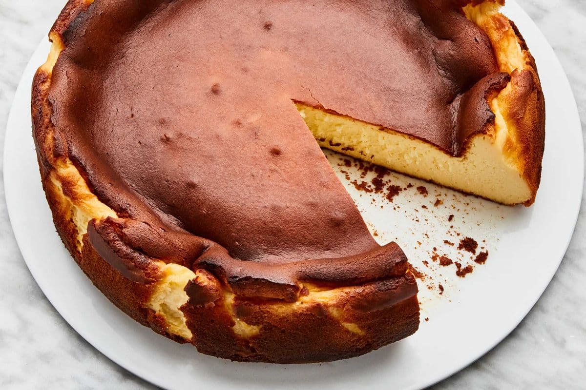 Basque cheesecake slice - couverture chocolate