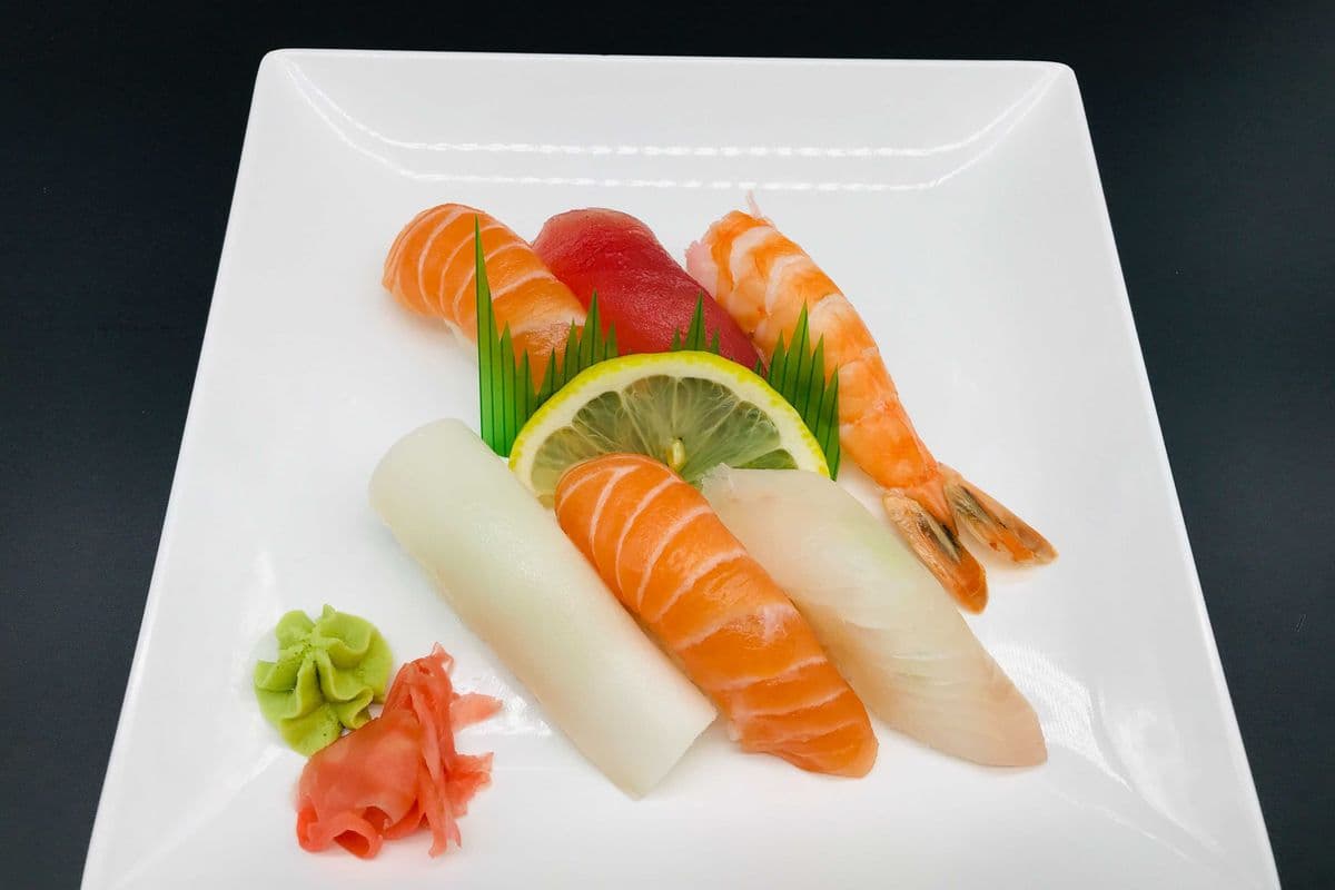Sushi Appetizer (6 pcs)