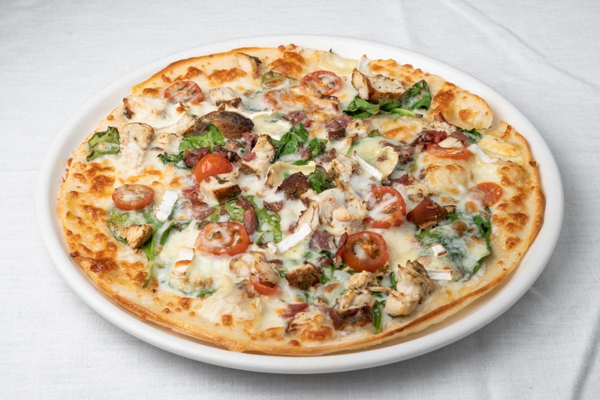 Smoked Chicken and Brie Pizza