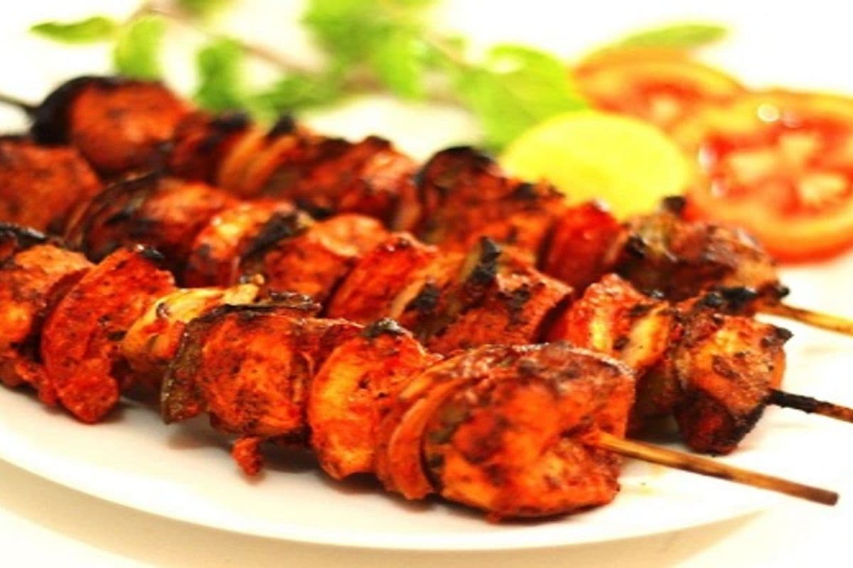 Boneless Chicken Tikka Boti (6 pcs)