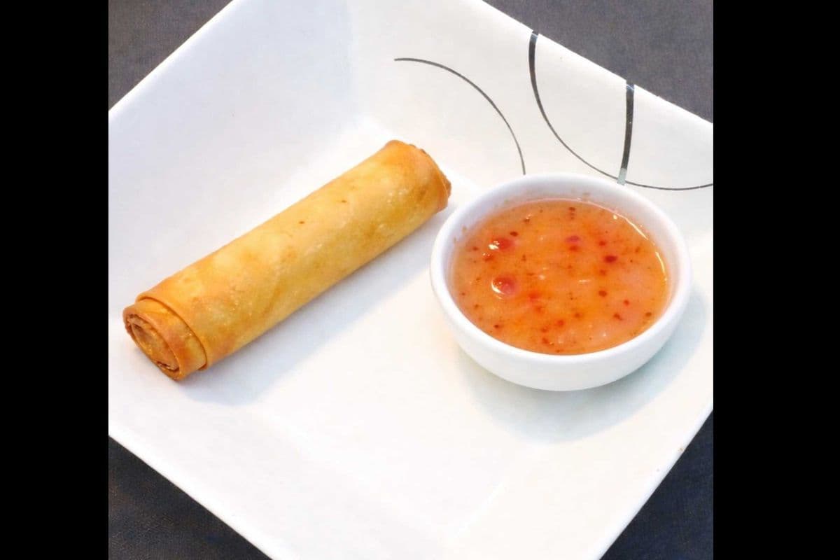01. Veggie Spring Roll 齋春卷 (1 pc)