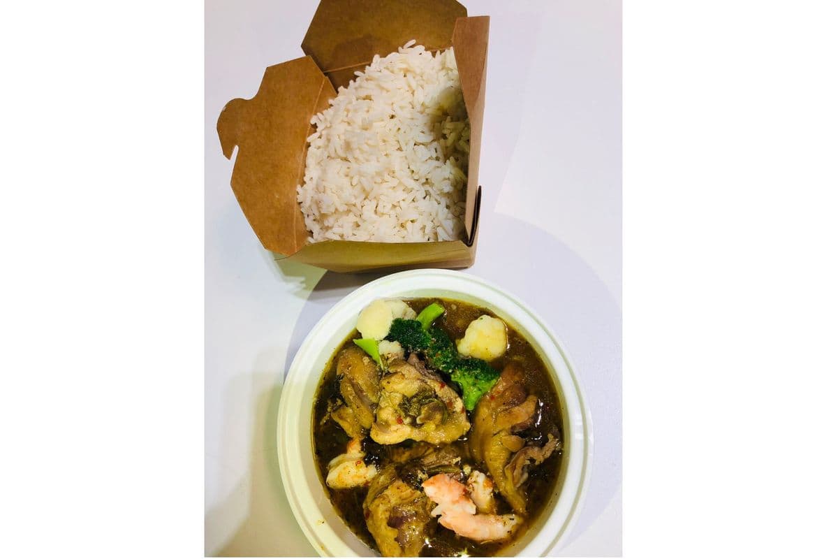 Chicken Pepper Soup with White Rice or Bun or Sliced Bread