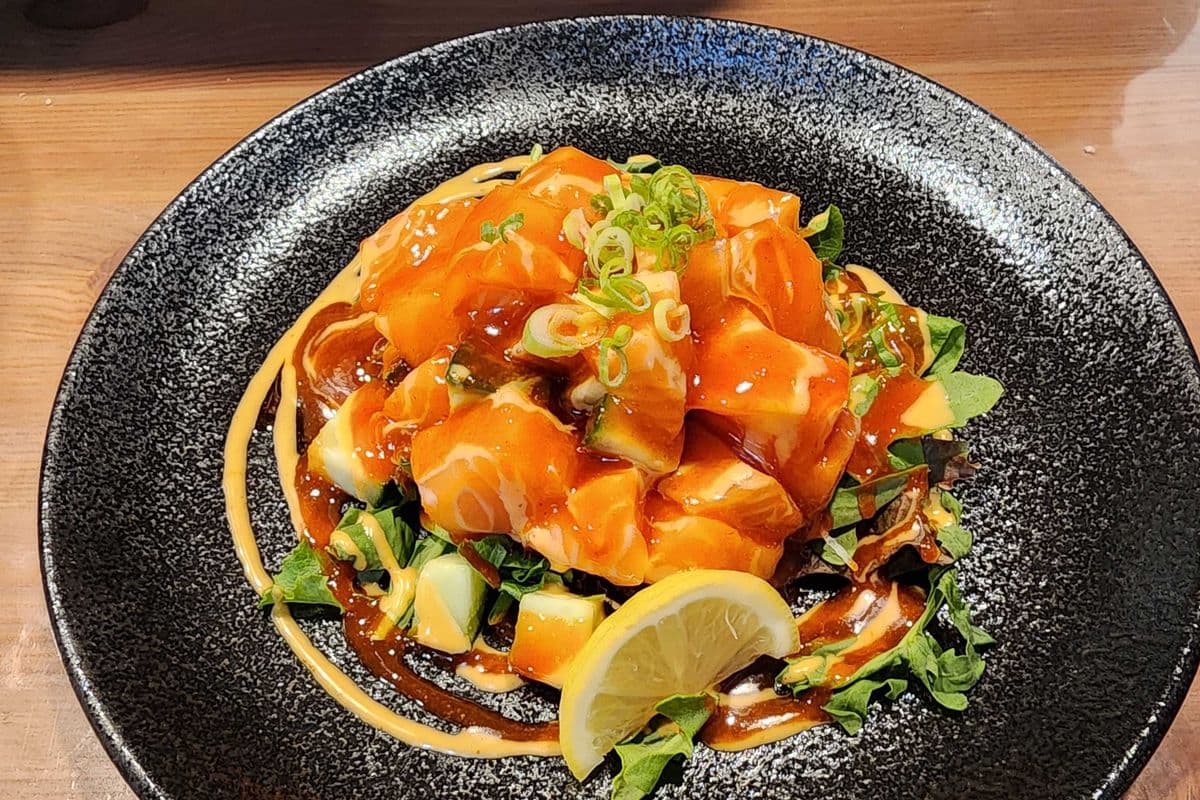 Spicy Salmon sashimi(small)