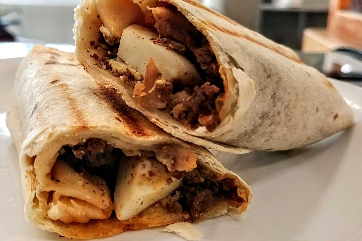 Bodybuilder Wrap - Beef, Chicken, Egg & Salsa