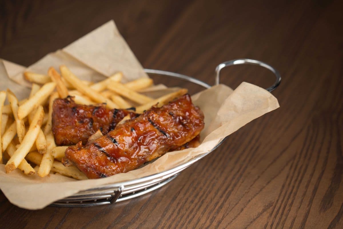 Tony Roma's Riblings