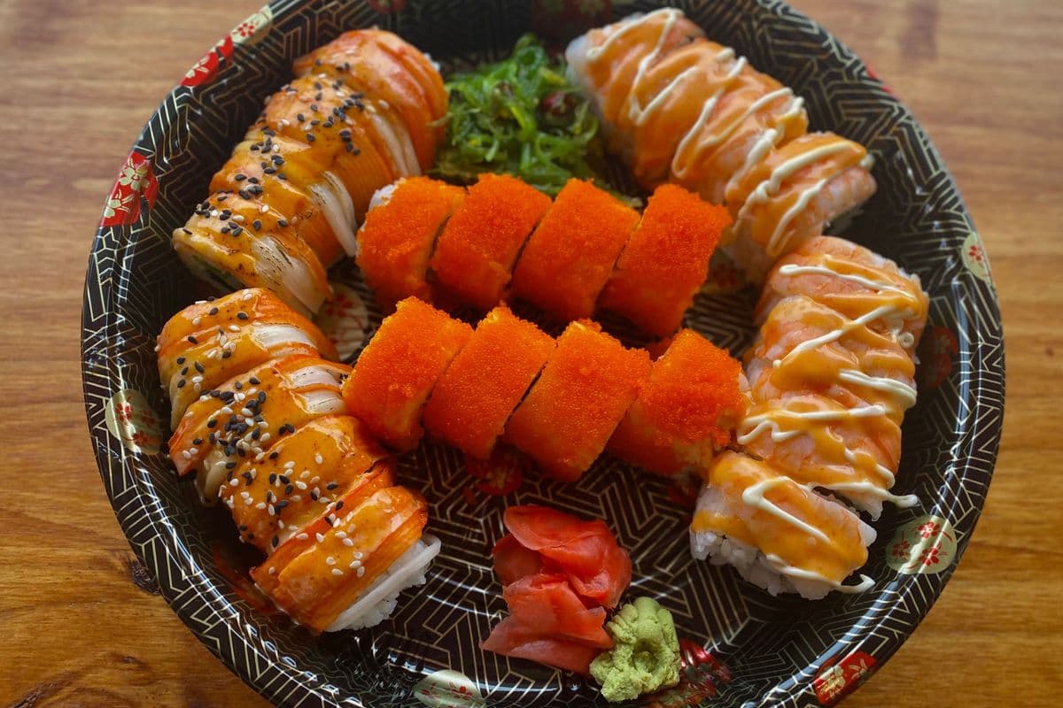 24pcs Party Tray (24 pieces)