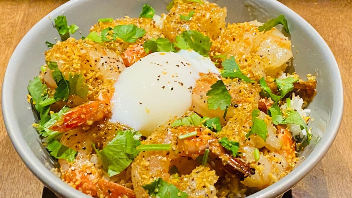 Garlic Shrimp with Rice and Onsen Egg
