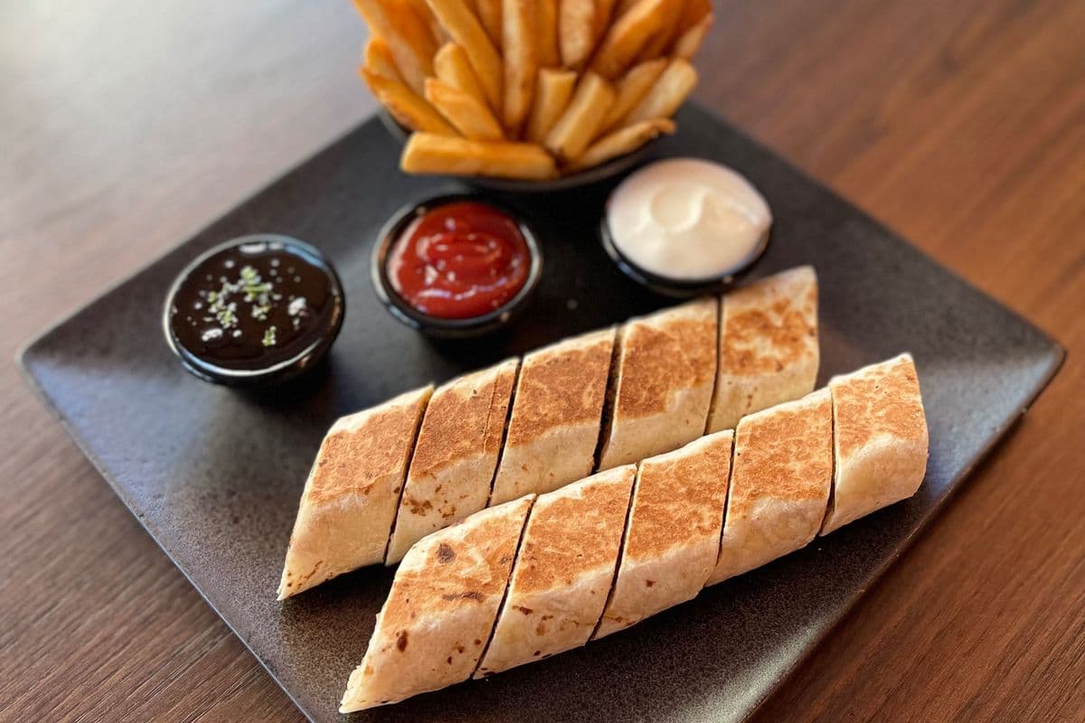 Chicken Saj Bites