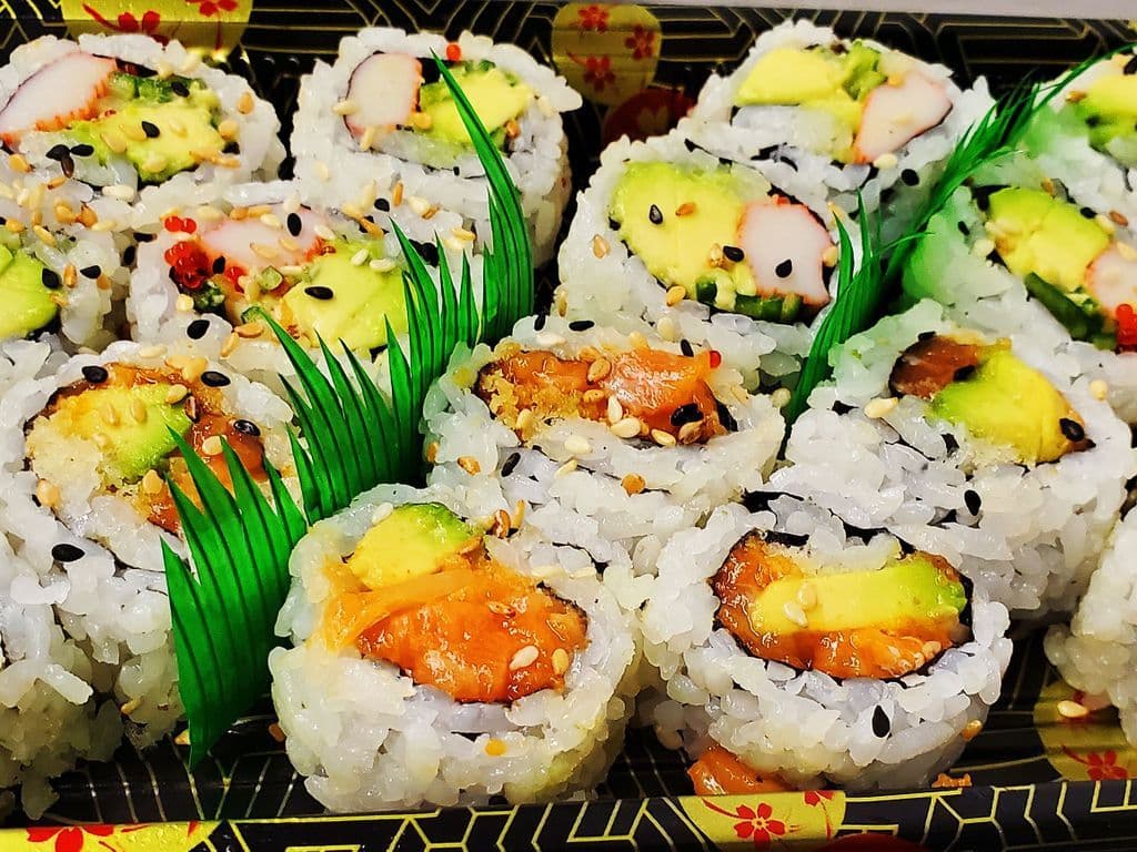 4704. California Roll and Spicy Salmon Crispy Roll