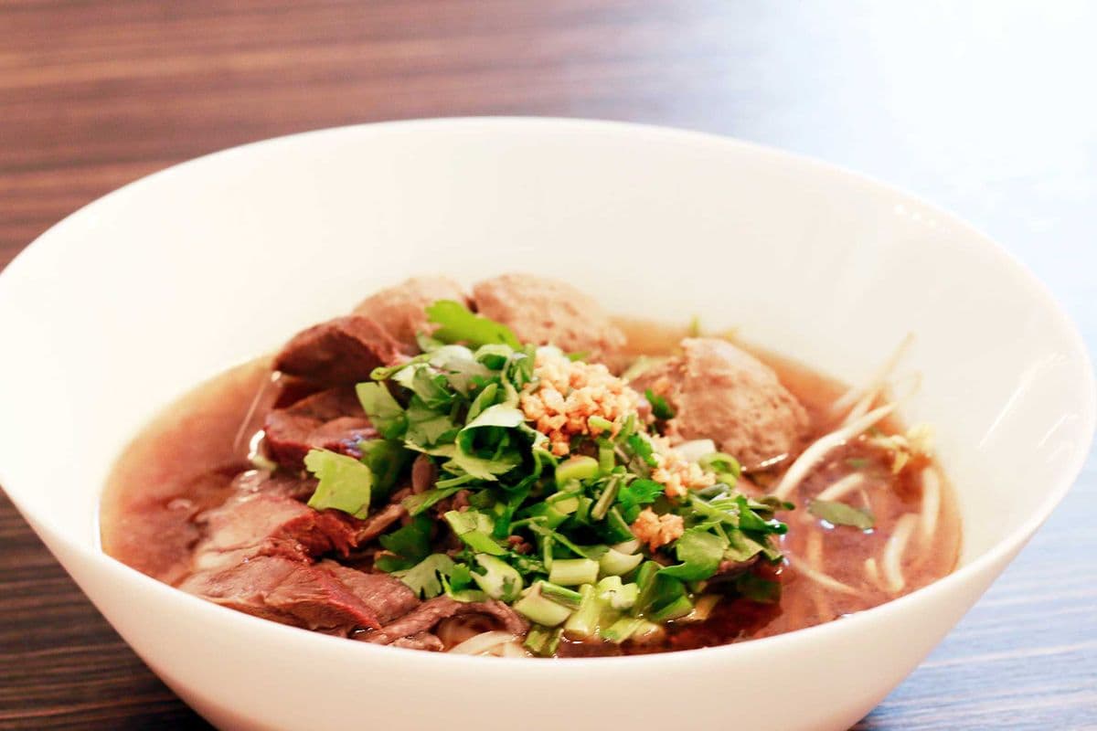 N1_Soupe de nouilles au bœuf / Beef Noodles Soup