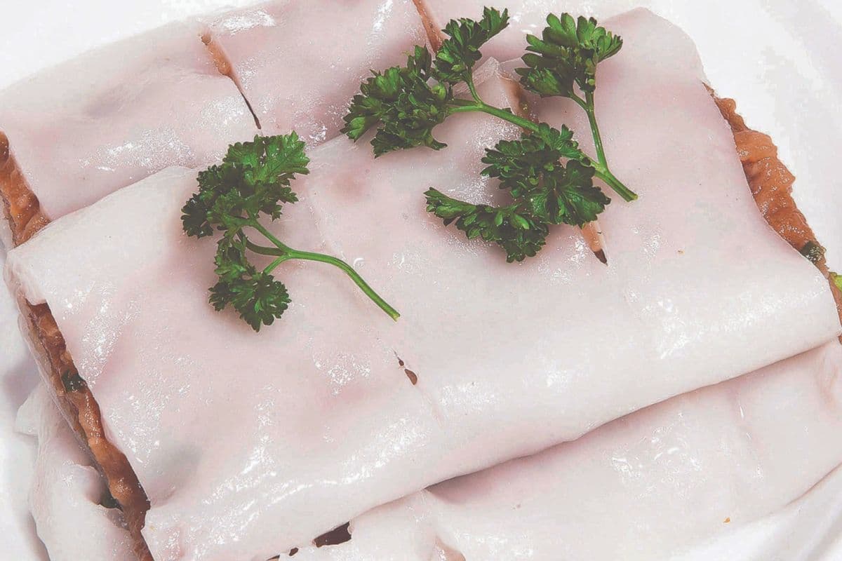 34. Rice Flour Roll with BBQ Pork