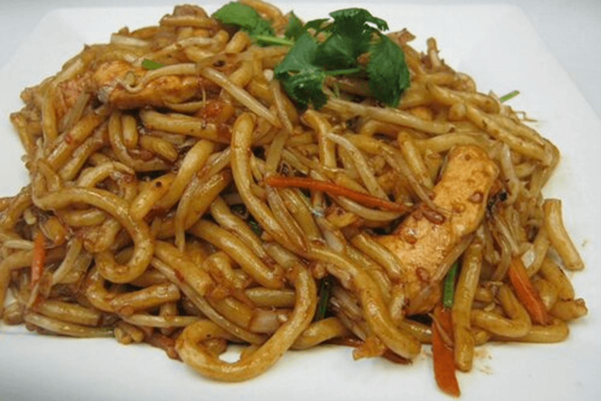 N8. Chicken Shanghai Chow Mein