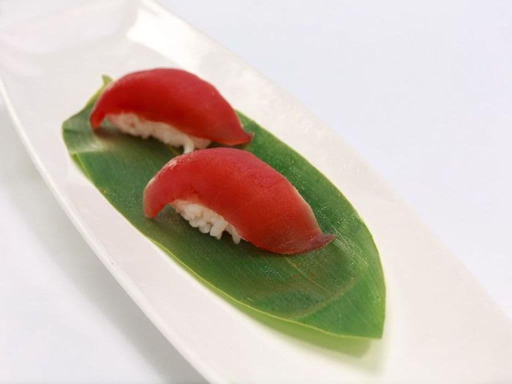 142.Tuna Sushi(2pcs)