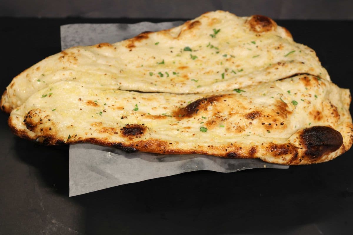 Bullet Garlic Naan