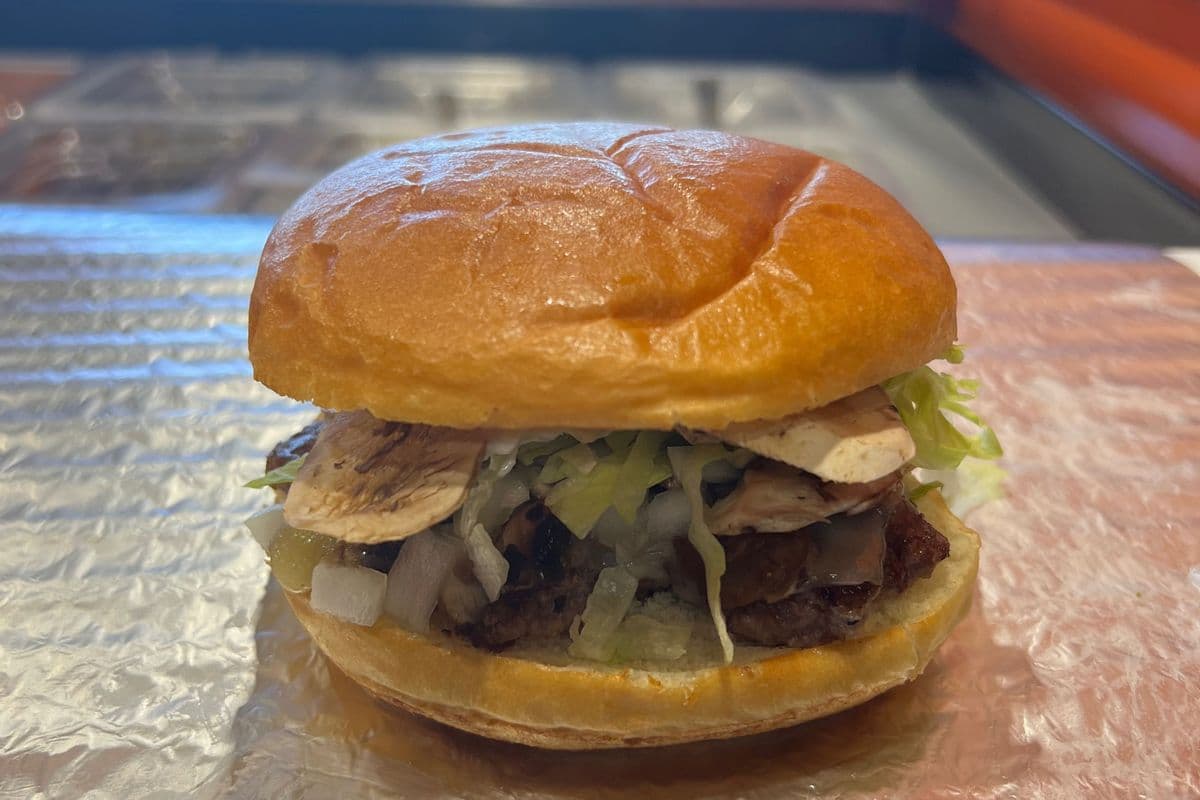 Pepper Jack's Burger
